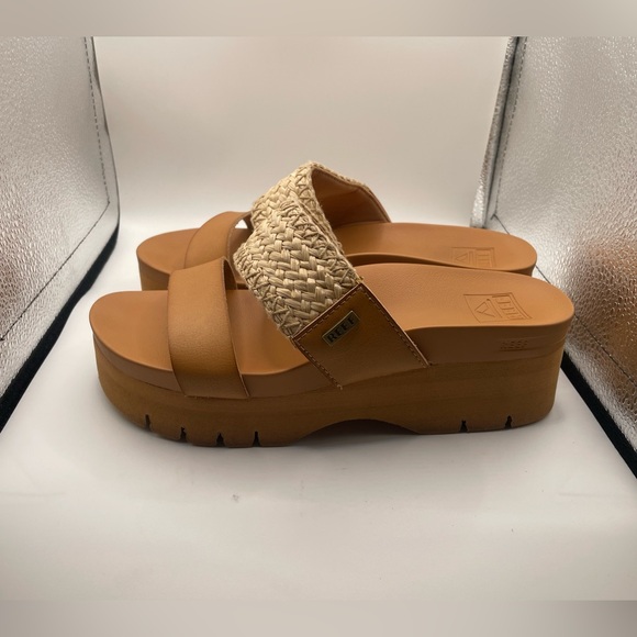 Reef Cushion Vista Higher Women's Tan Platform Sandals size 7 - Picture 1 of 9